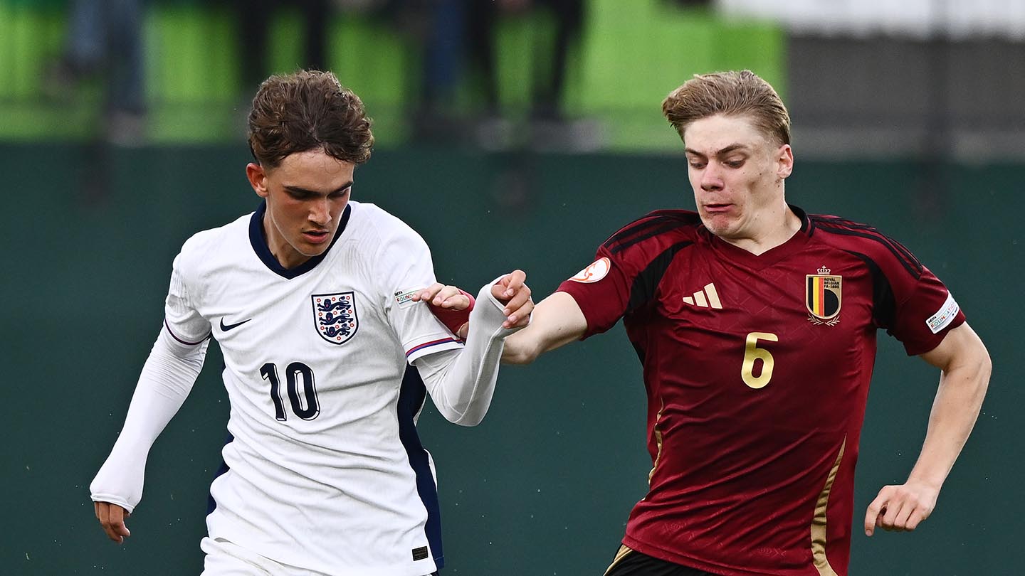 Les Jeunes Espoirs d'Arsenal : Max Dowman et Jack Porter Éblouissent avec l'Angleterre U17